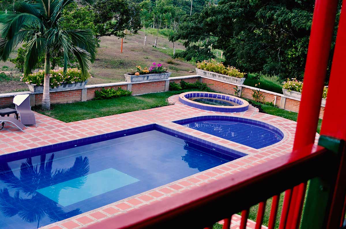 El-Descanso-del-Duque-swimming-pool